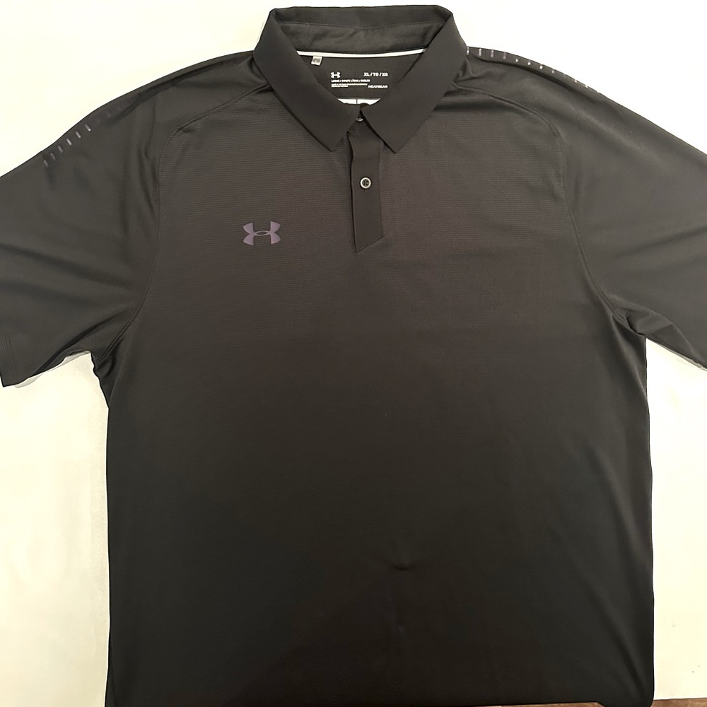 Under Armour Golf Polo. Black with purple logo and shoulder design. XL